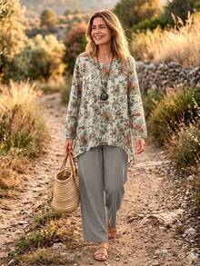 SHEIN PETITE CURVE Plus Size Vacation Casual Floral Print Shirt & Solid Color Pants 2-Piece Set - Multicolor - View 3