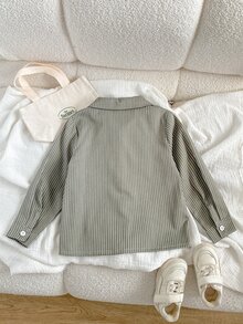 SHEIN Playful Pals 小男孩休閒舒適長袖襯衫，精緻恐龍刺繡，可搭配休閒T恤與休閒長褲，適合日常休閒穿著、校園百搭，適用於秋冬、度假、旅行、放鬆、曬日光浴、夏季 - 軍綠色 - 查看 2