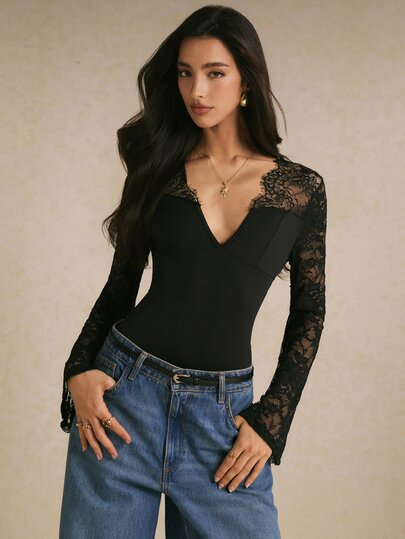 Poéselle Bodysuit nữ tay dài cổ chữ V phối ren tương phản màu trơn phong cách thanh lịch