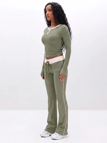 BABYPHAT Women's Letter Print Casual Long Sleeve Top For Daily Wear - Army Green - View 4