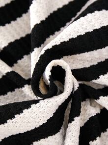 SHEIN Young Boys Autumn Winter Casual Striped Crew Neck Sweatshirt -Piece Set Tween Boy Winter Clothes Bab - Black and White - View 6