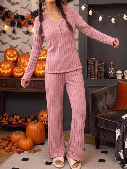 SHEIN Tween Girl Girls Two Pieces Fleece V-Neck Long-Sleeved Pajamas Set For Young Women, Suitable For Autumn, Winter, Halloween, And Christmas Parties.