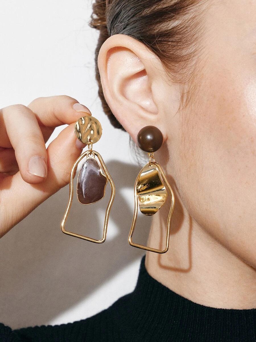 Ashenrae 1pair Stylish Asymmetrical Geometric Design Dangle Earrings With Resin Drop And Splice Colors, Four Seasons New Fashion Jewelry - Gold - View 1