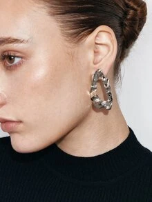 Ashenrae 1pair Exaggerated Large Hollow Out European And American Style Women Stud Earrings - Geometric Earrings - View 3