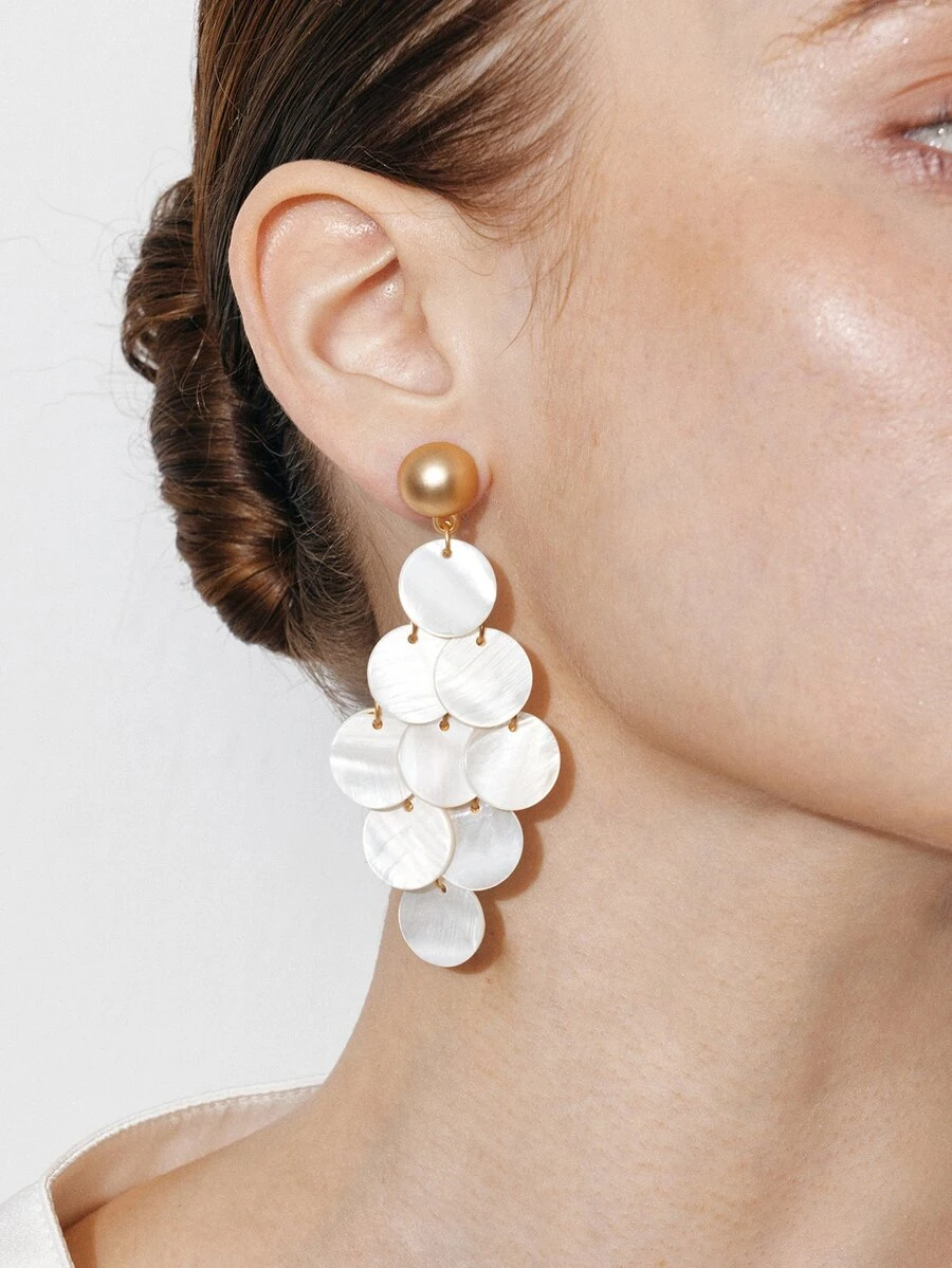 Ashenrae 1 Pair Of Vintage-Style Matte Gold Round & White Shell Teardrop Tassel Earrings – Elegant Dangle Earrings - Yellow Gold - View 1