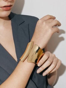 Ashenrae 1 st. Överdriven Enkelt mode Glansig Metallic Öppna Armband För kvinnor , Retro & Elegant Design För Fotografi , Party , Datekväll , - Guld - Visa 6