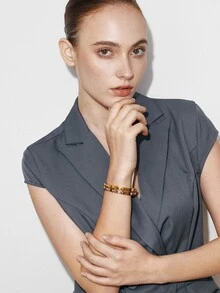 Ashenrae 1pc Minimalist 18K Gold Plated Stainless Steel Bracelet With Semi-Circular Decor, Unisex Jewelry Accessory - Hemispherical Decoration - View 6