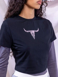 East & Noor Casual Minimalist Cow Head Graphic Round Neck Short Sleeve Cropped Fitted Women T-Shirt, Suitable For Summer Suitable For Going Out - Black - View 3
