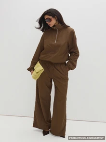 MUSEYN Brown Chocolate Half Zip Pull Over High Neck Jacket Elegant Modest Sophisticated Everyday Casual Fall New Season Capsule Wardrobe - Brown - View 1
