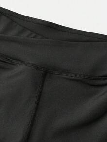 SHEIN 青少年女孩運動短緊身褲 黑色休閒極簡交叉腰頭短褲 高彈性塑身 騎行跑步訓練 4向伸展 高彈力 - 黑色 - 查看 6