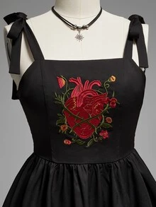 ROMWE Gothic Dark Heart, Floral & Thorn Embroidered Slit Hem Plus Size Dress, Halloween - Black - View 4