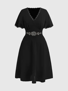ROMWE Plus Size Women Vintage Gothic Sun & Moon Embroidery V-Neck Lace Patchwork Dress - Black - View 3