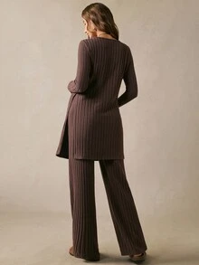 Boho Mama Maternity Two-Piece Set: Ribbed Crew-Neck Long Top With High Side Slits & Adjustable-Waist Trousers (Rustic Western Style For Autumn) - Brown - View 4