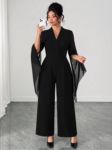 Velvienne Jumpsuit Ukuran Besar Model V-Neck dengan Patchwork Jala, Lengan Mengembang, Pinggang Ramping, dan Kaki Lebar - Hitam - View 5