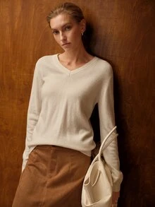 MOTF 100% CASHMERE V-NECK SOLID COLOR SWEATER - White - View 6