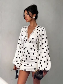 SHEIN Women's Elegant Autumn Knit Dress, White Romantic Sexy Polka Dot Short Dress With Lace Trim Patchwork, Deep V-Neck Long Sleeve Design, Minimalist Fashionable - White - View 2