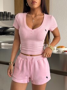 SHEIN EZwear 粉色刺繡針織短袖T恤與短褲套裝 - 粉色 - 查看 2