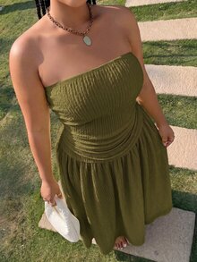Muchica Plus Size Women's Solid Color Pleated Fashion Strapless Vacation Dress - Army Green - View 6