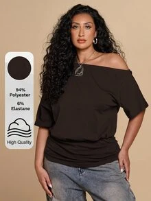 SHEIN BAE CURVE 大尺碼女款純色不對稱肩短袖休閒T恤 - 棕色 - 查看 1