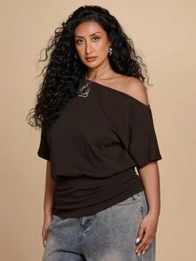 SHEIN BAE CURVE 大尺碼女款純色不對稱肩短袖休閒T恤 - 棕色 - 查看 8