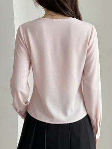 DAZY 女款甜美蝴蝶結綁帶鈕扣襯衫，適合約會秋季穿著 - 杏色 - 查看 2