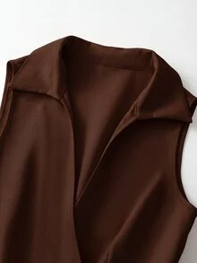 SHEIN Vestido mini ajustado para mujer con cuello en V, sin mangas, hebilla de metal en la cintura, unicolor, diseño elegante y minimalista, para fiesta y oficina, verano - Café - Ver 5