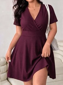 Solflare Plus Size Women Solid Color Overlap V-Neck Short Sleeve Casual Dress - Burgundy - View 6