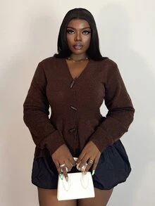 Selianne Vintage Chic Design V-Neck Long Sleeve Knit Cardigan, Slimming Waist, Autumn/Winter - Brown - View 3