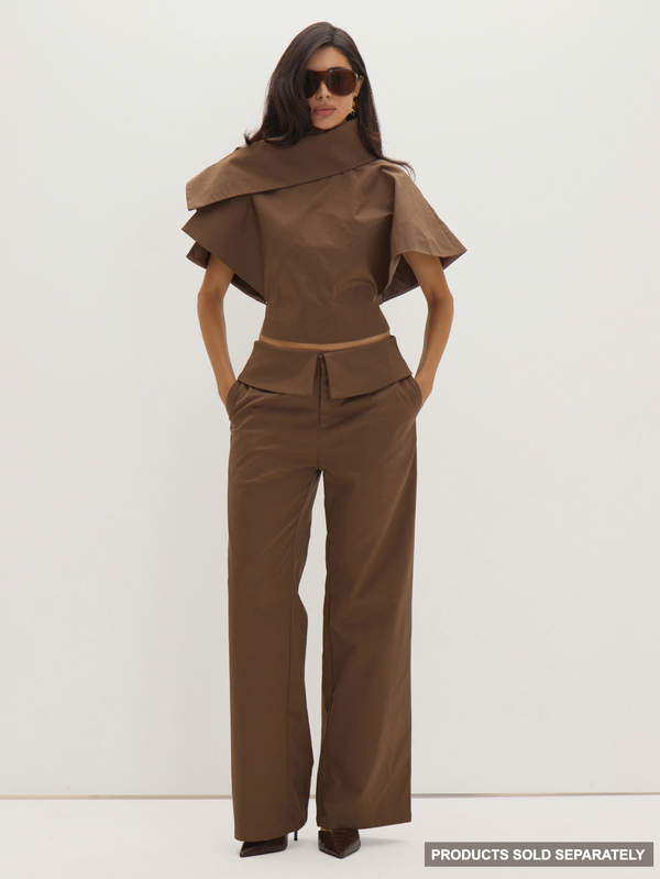 MUSEYN Brown Chocolate Woven Structured Asymmetric Oversized Collar Top Tailored Polished Crisp Everyday Casual Fall New Season Capsule Wardrobe