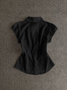 IslaSuriya 女款夏季極簡純色單排扣收腰襯衫 - 黑色 - 查看 2