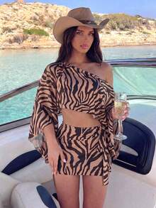 SHEIN Swim 法式慵懶度假風女款2件式白色罩衫套裝，純奶白色溫柔高級鏤空半透紋理網格面料，露肩設計，露腰上衣修飾腰線、腹部與手臂線條，搭配同材質側綁帶圍裙，氣質極簡度假防曬，美美海灘散步百搭穿搭 - 棕色 - 查看 2