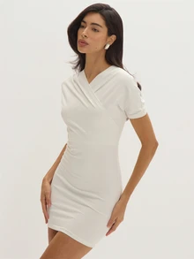 MUSEYN Gaun Lilit Lengan Pendek Model Silang Warna Krem - Putih - View 1