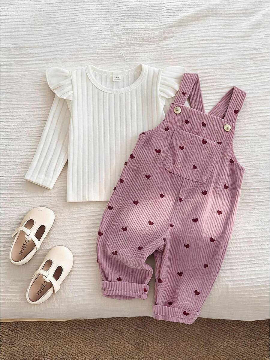 SHEIN Playful Pals 女嬰燈芯絨吊帶褲套裝，秋冬加厚保暖愛心刺繡吊帶褲 + 保暖刷毛針織內搭層，2件套，新款可愛女嬰服飾