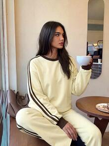 Aloruh Women's Casual Color-Block Loose Street Fashion Hoodie In Autumn/Winter, Pale Yellow With Brown Stripes. Two-Piece Set For Autumn. - Multicolor - View 2
