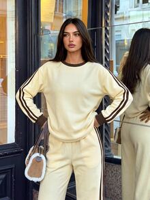 Aloruh Women's Casual Color-Block Loose Street Fashion Hoodie In Autumn/Winter, Pale Yellow With Brown Stripes. Two-Piece Set For Autumn. - Multicolor - View 8