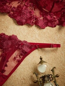 PinupPomp Red Eye-Catching Embroidered Longline Bra & Thong Set, Full Cup Sexy Lingerie Set 2pcs - Red - View 5