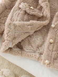 SHEIN Elladie kids 女童毛絨領長袖夾克，彈性下擺與袖口，秋冬保暖外套，現代時尚女童夾克，適合外出、購物與拍照 - 卡其色 - 查看 9