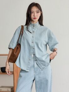 Dazy-Less 女款牛仔套裝，含棉領短袖鈕扣式淺藍水洗寬鬆上衣與裙子，適合夏季日常休閒穿著 - 淺色水洗藍 - 查看 4