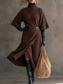 Breezaya Gaun Sweater Wanita Warna Polos dengan Belahan Leher Setengah Tinggi dan Pin Logam di Bagian Bawah - Coklat - View 1