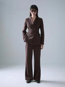 STILLVEA. 緞面拼接綁帶女款西裝外套 + 休閒喇叭褲套裝，秋季服飾，套裝，優雅 - 棕色 - 查看 1