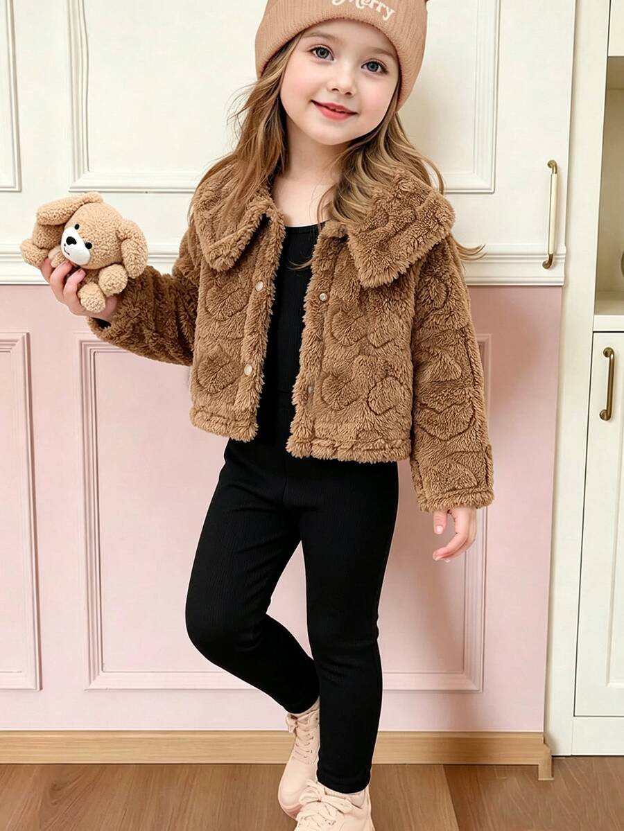 SHEIN 幼女 2 件套套裝:泰迪毛絨愛心夾克外套與羅紋針織細肩帶連身褲,休閒蓬鬆翻領前開襟外套,黑色喇叭褲套裝 - 卡其色 - 查看 1