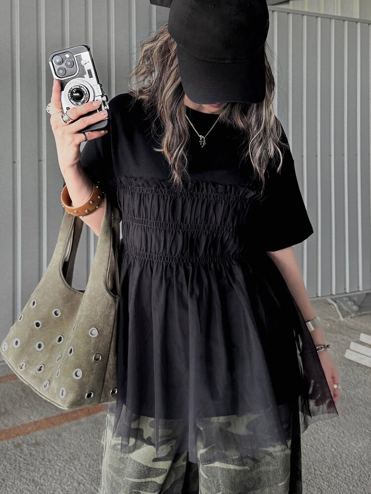 FRIFUL Women's Solid Color Round Neck Fashionable Short Sleeve T-Shirt, Summer Cute Top - Black - View 4