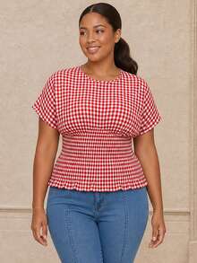 ELLERISSA Atasan Peplum Leher Bulat Lengan Pendek Motif Kotak-kotak Merah Ukuran Besar dengan Pinggang Berkerut - Merah - View 6