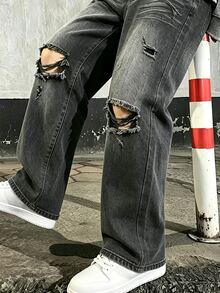 Colvenic Men's Vintage Distressed Washed Wide Leg Jeans, Grey Ripped Knee Wide Leg Denim Pants - Grey - View 4