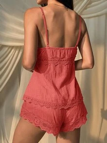 SHEIN EZwear 女款純色蕾絲拼接吊帶背心與短褲兩件套，可愛夏季居家度假紅色花卉性感浪漫 - 西瓜粉 - 查看 2