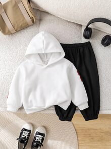 SHEIN 2件組男嬰秋冬可愛百搭字母圖案連帽衛衣，男童連帽運動套裝，男童綠色長款慢跑褲，中性嬰兒服飾 - 彩色 - 查看 6