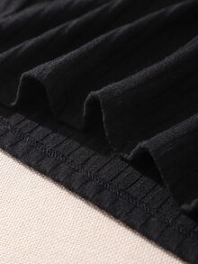 SHEIN Sparklyn Conjunto de 2 piezas de ropa de otoño para niñas preadolescentes con camiseta casual de cuello alto de punto acanalado y mono de peto con volantes de cuadros tejidos y lazo anudado - Marrón - Ver 4
