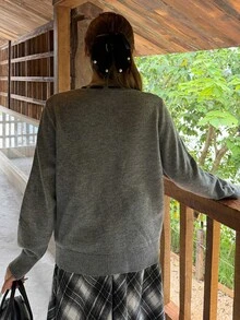 Bijouette Cardigan Rajut Abu-abu Model Korea Ukuran Besar dengan Tali Serut dan Kancing Tunggal, Sweater Elegan, Pakaian Kerja untuk Wanita, Sweater Lucu, Sweater Musim Gugur dan Musim Dingin - Grey - View 2