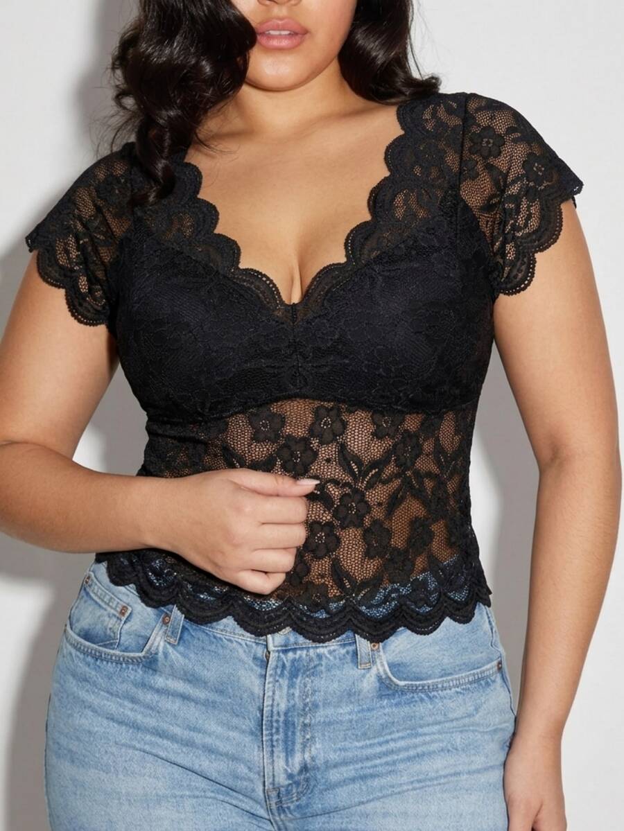 SHEIN SXY 女士黑色浪漫蕾丝无袖贝壳边简约优雅修身衬衫，大码弹力蕾丝面料，适合情人节、度假、情侣、外出、商务休闲、夏季、可爱、复古等各种场合，春夏皆宜。