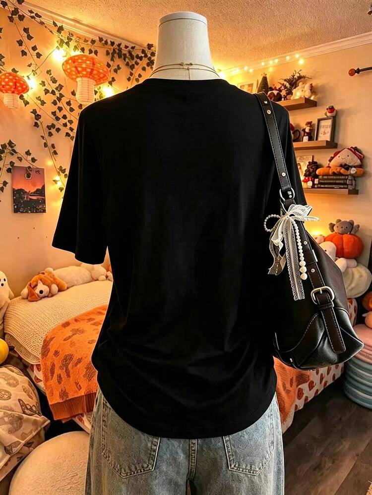 DrmWander Plus Size T-shirt med tecknad spindelprint, rund hals och korta ärmar - Svart - Visa 2